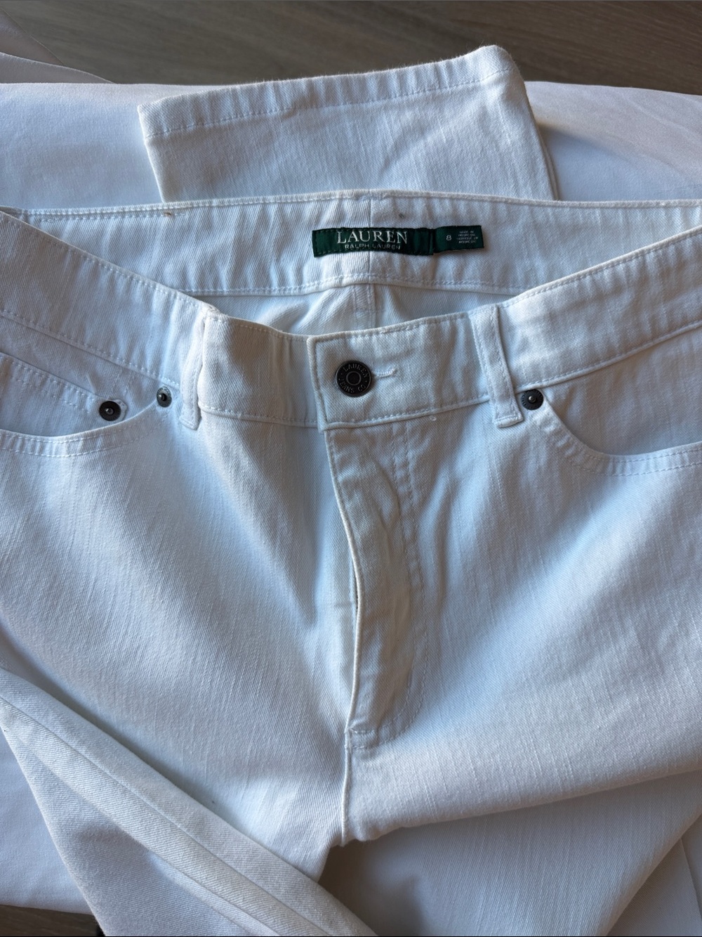 Ralph Lauren White Denim Jeans with Leather Logo Patch - Picture 4 of 4